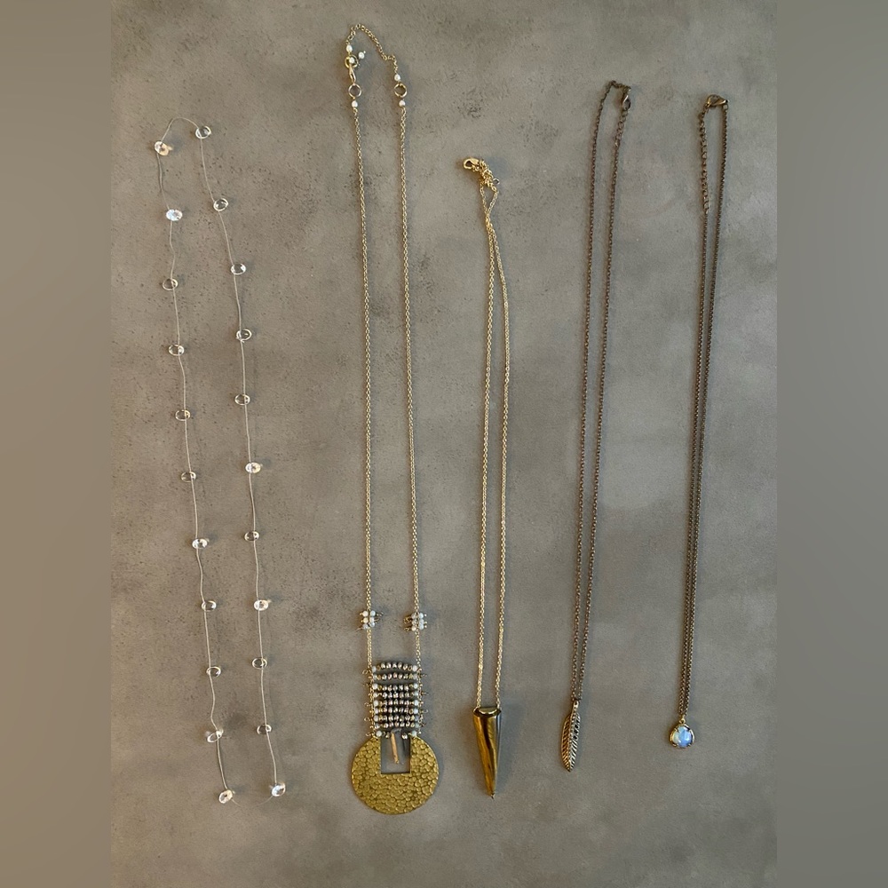 Set of 5 Necklaces Costume Jewelry Pendant Necklaces with 2 Rings